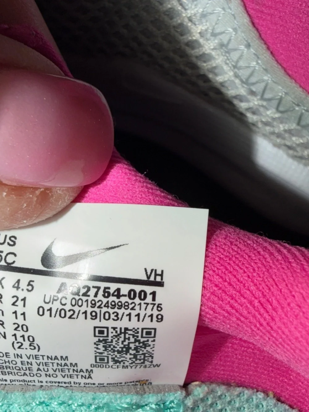 Nike Baby Water Mesh Sneakers Pink and White Size 5C Toddler Shoes Pre-owned EUC